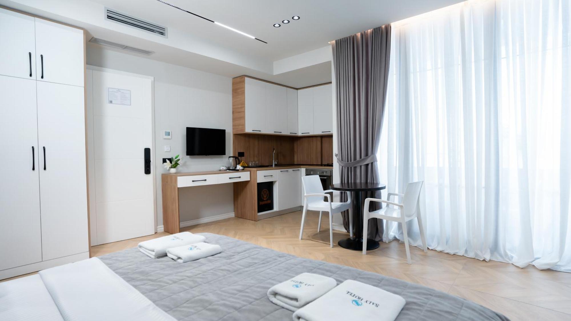 Hotel Saly Дуррес Екстер'єр фото