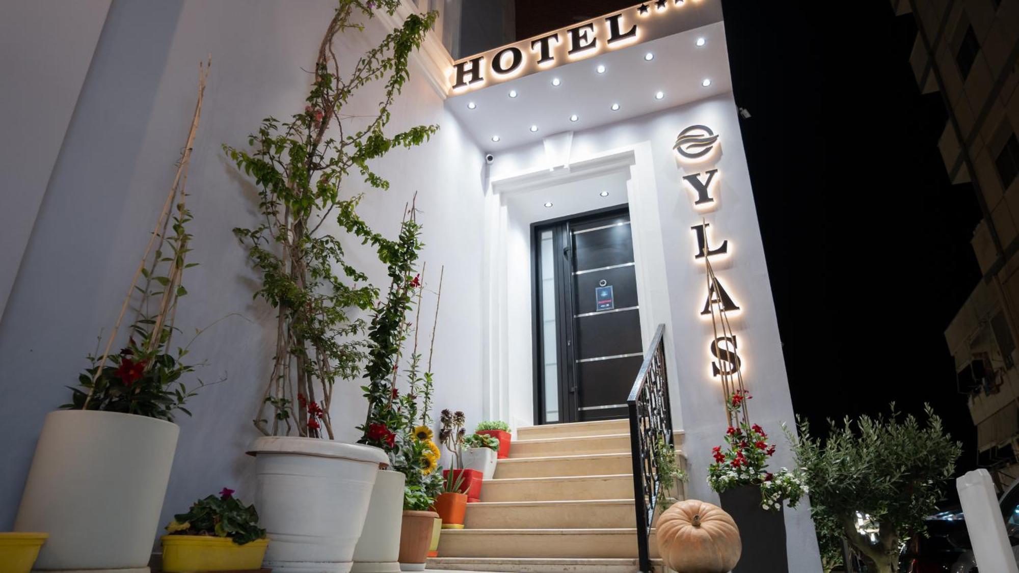 Hotel Saly Дуррес Екстер'єр фото