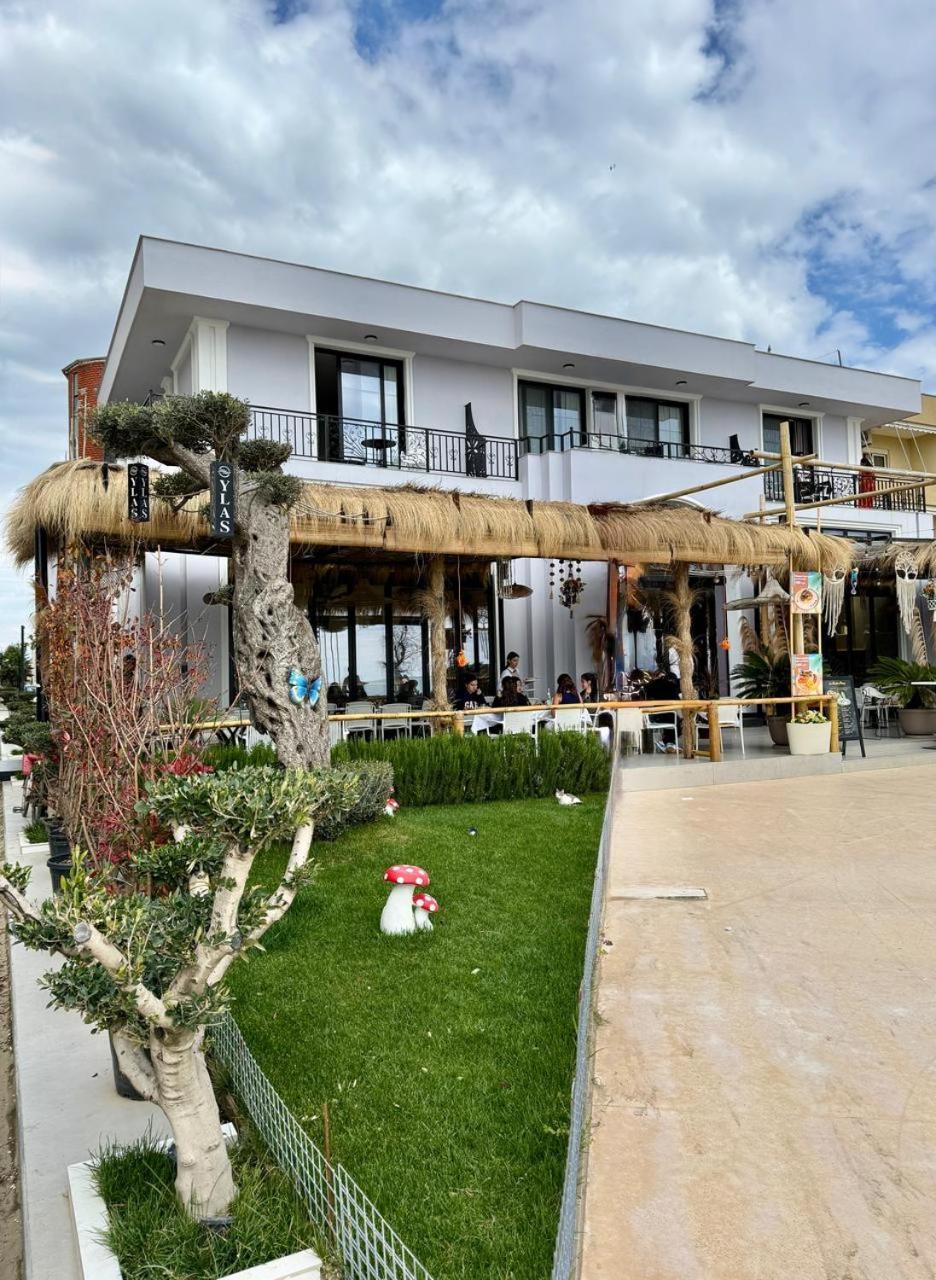 Hotel Saly Дуррес Екстер'єр фото